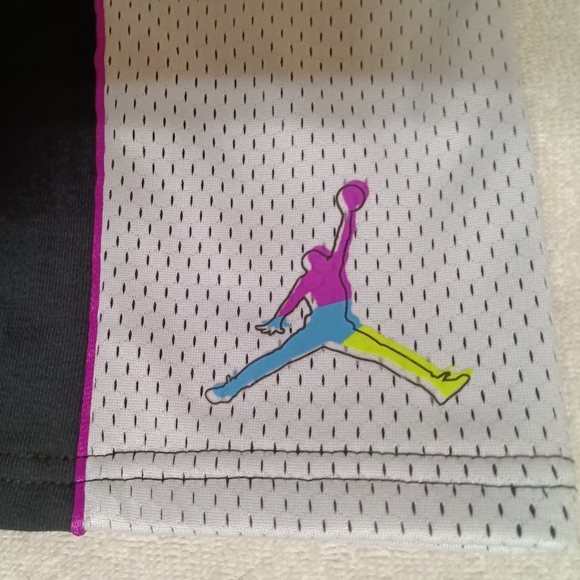 🆕 Air Jordan | Girls Outside Color Mesh Skirt Size Medium or XL - Picture 9 of 11